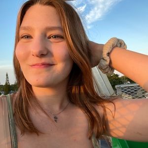 Meet your Posher, Lillian